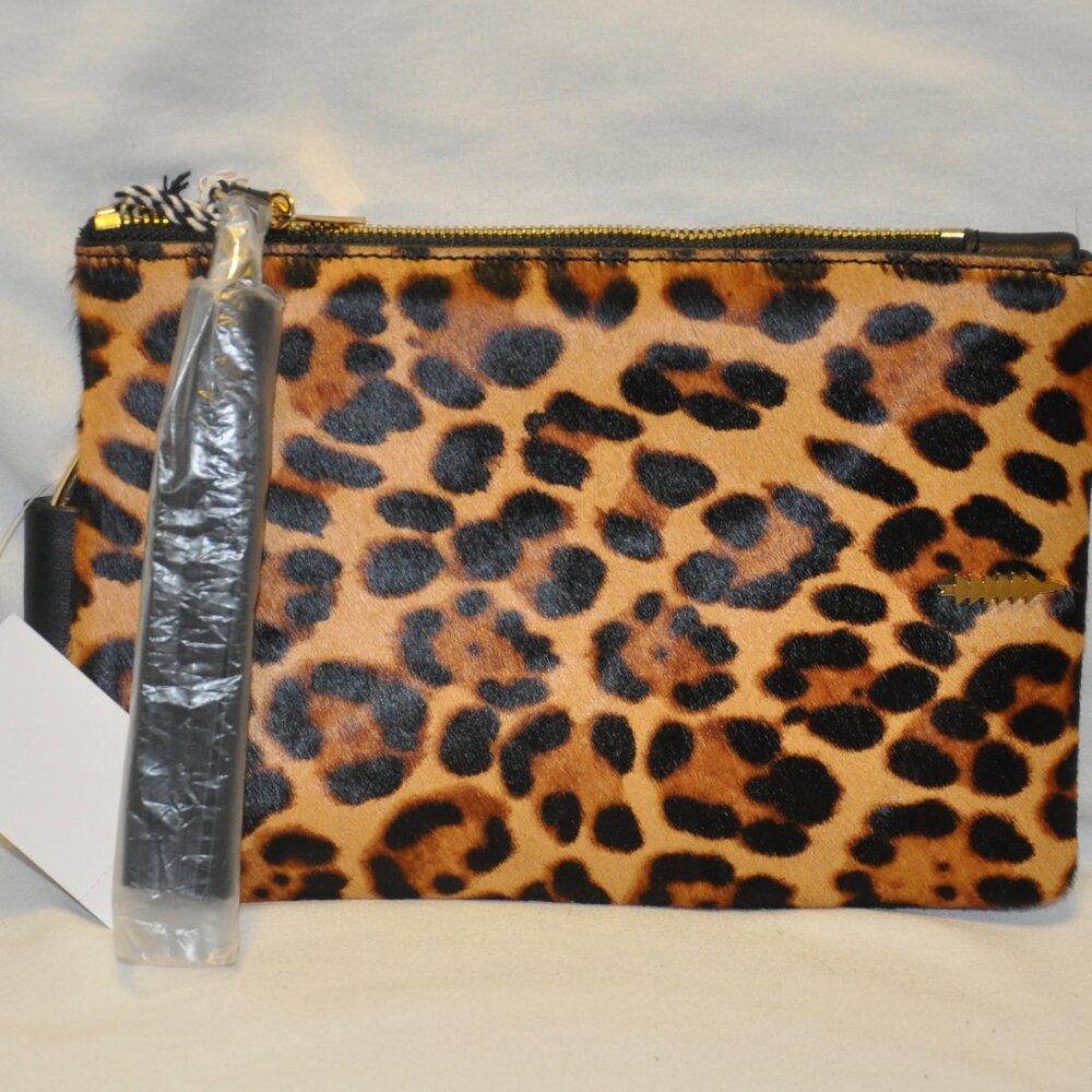 Thacker Handbag - Picture 8 of 9